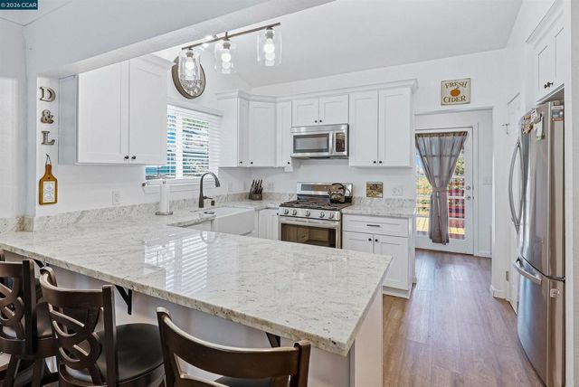 322 Coghlan St, Vallejo, CA 94590