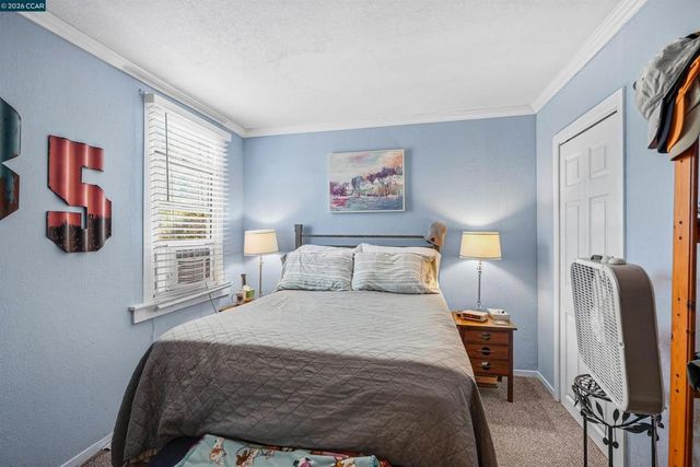 322 Coghlan St, Vallejo, CA 94590