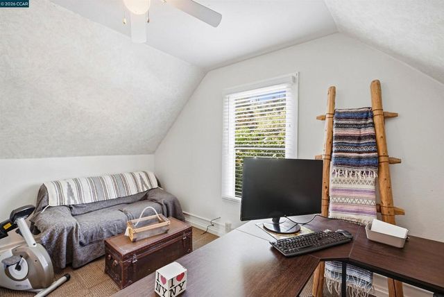 322 Coghlan St, Vallejo, CA 94590