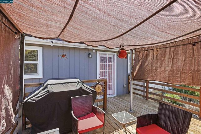 322 Coghlan St, Vallejo, CA 94590