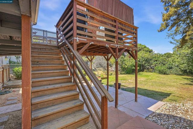 322 Coghlan St, Vallejo, CA 94590
