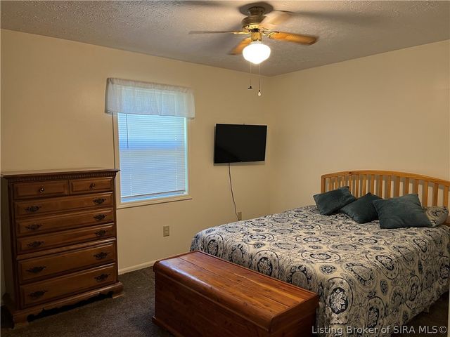 106 West Drive, Charlestown, IN 47111