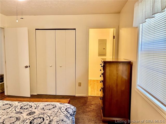 106 West Drive, Charlestown, IN 47111