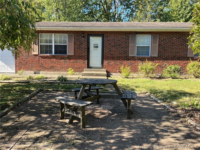 106 West Drive, Charlestown, IN 47111