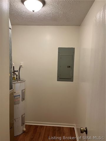 106 West Drive, Charlestown, IN 47111