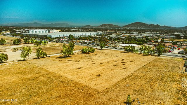 15254 Foothill Boulevard, Fontana, CA 92335