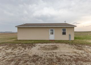 22308 N 2120th Avenue, Atkinson, IL 61235