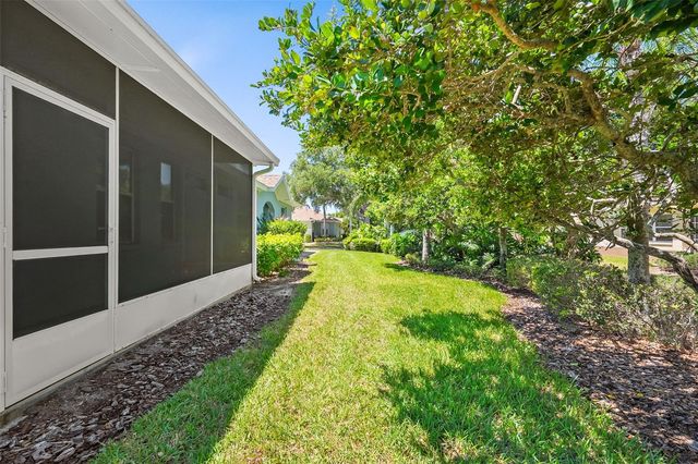 1204 HUNTINGTON GREENS DRIVE 1204, Sun City Center, FL 33573