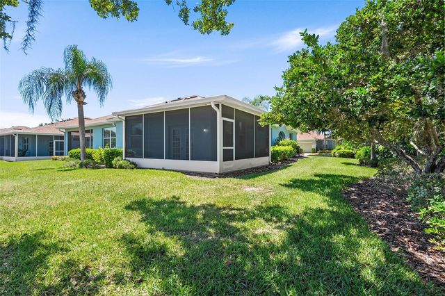 1204 HUNTINGTON GREENS DRIVE 1204, Sun City Center, FL 33573