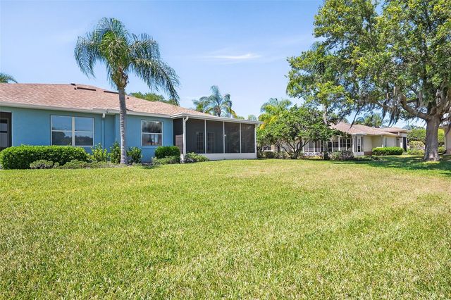 1204 HUNTINGTON GREENS DRIVE 1204, Sun City Center, FL 33573