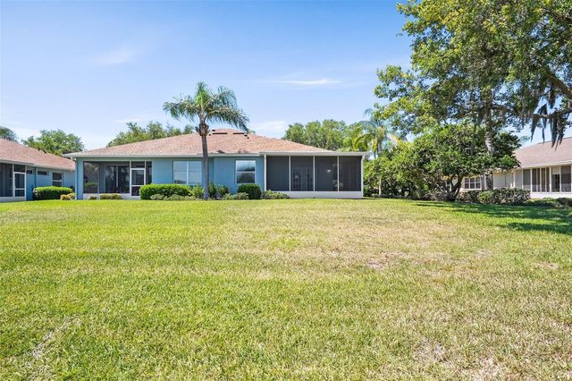 1204 HUNTINGTON GREENS DRIVE 1204, Sun City Center, FL 33573