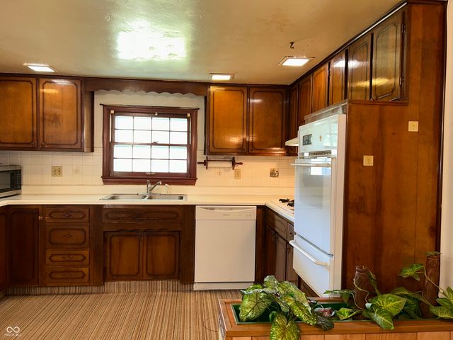 28 Rohn Road, Mooresville, IN 46158