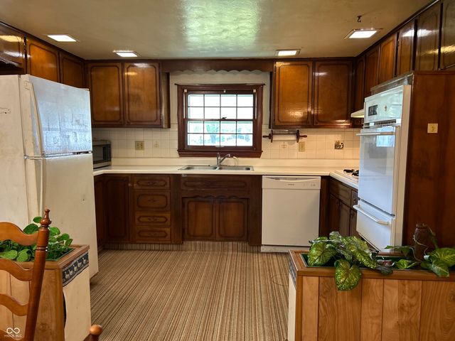 28 Rohn Road, Mooresville, IN 46158