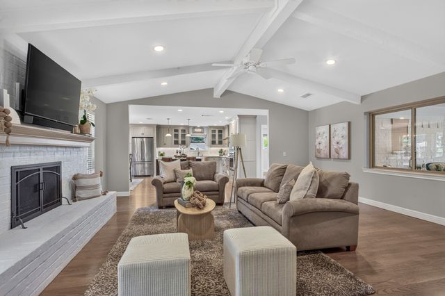245 Valley View Trail, Double Oak, TX 75077