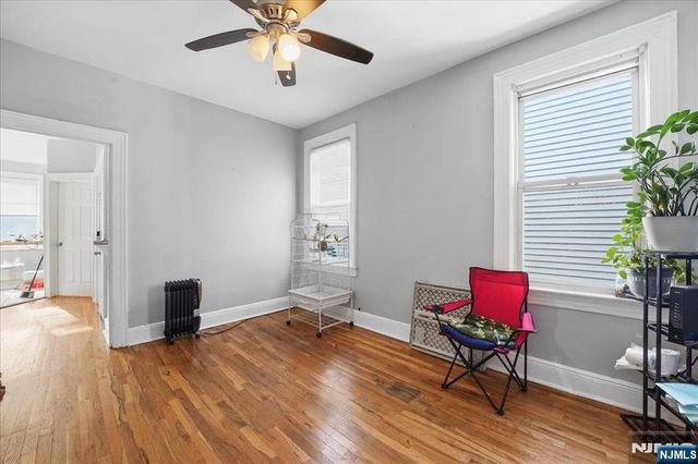 21 Myrtle Avenue, Jersey City, NJ 07305