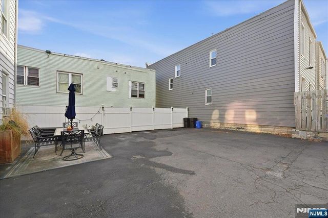 21 Myrtle Avenue, Jersey City, NJ 07305