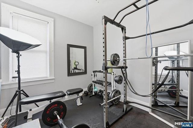 21 Myrtle Avenue, Jersey City, NJ 07305