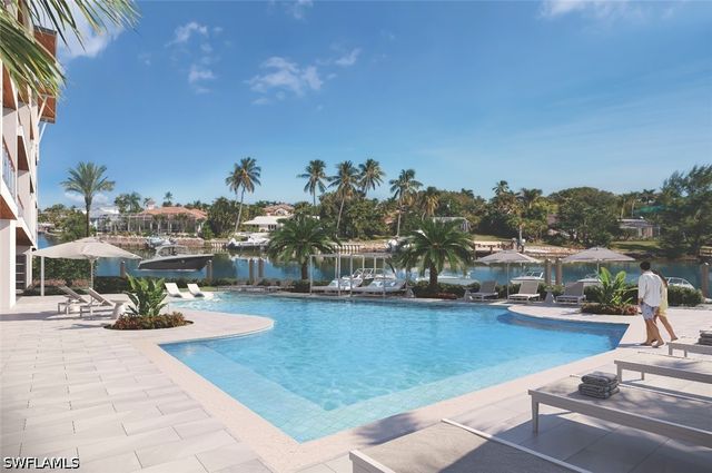2020 GULF SHORE BLVD N PH-402W, Naples, FL 34102