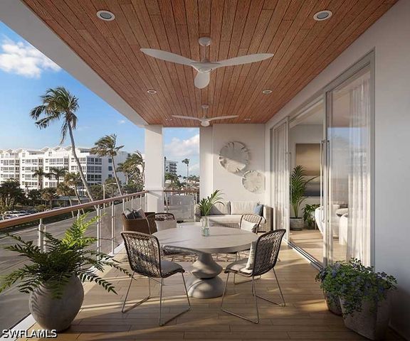 2020 GULF SHORE BLVD N PH-402W, Naples, FL 34102