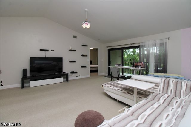 5767 Deauville CIR D304, Naples, FL 34112