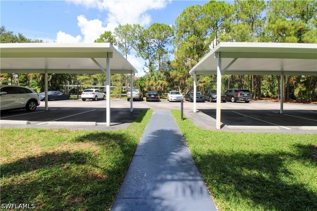 5767 Deauville CIR D304, Naples, FL 34112
