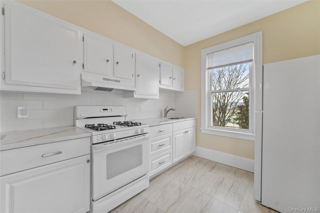 81 N Washington Street 2nd Floor, Tarrytown, NY 10591