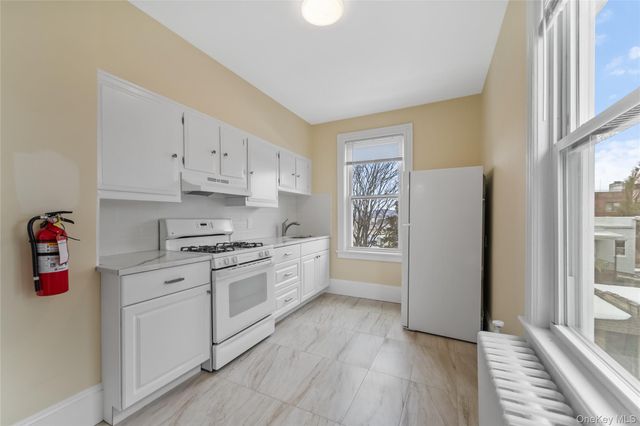 81 N Washington Street 2nd Floor, Tarrytown, NY 10591