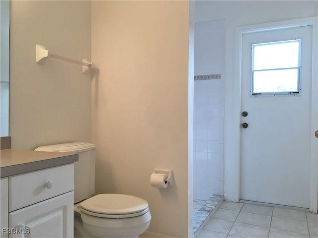 1820 SW 29th TER, Cape Coral, FL 33914