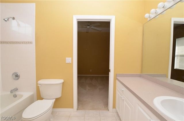 1820 SW 29th TER, Cape Coral, FL 33914