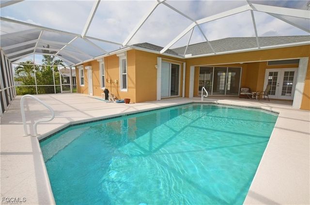 1820 SW 29th TER, Cape Coral, FL 33914