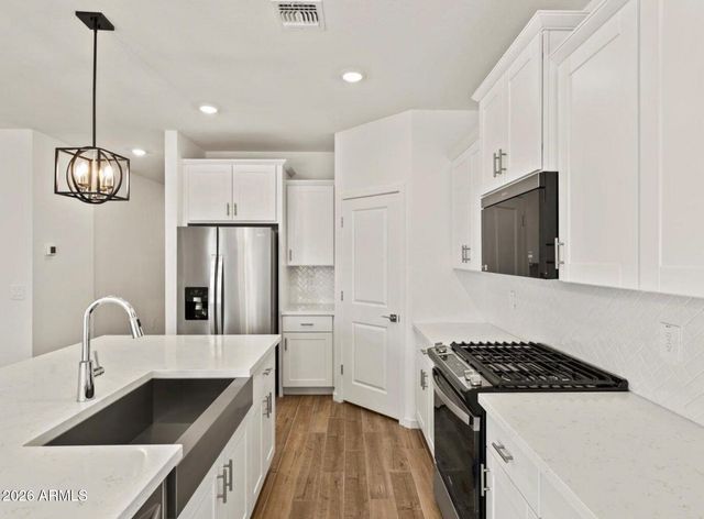 15887 W COTTONTAIL Lane, Surprise, AZ 85387