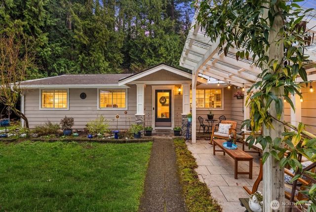 22828 Upper Dorre Don Way SE, Maple Valley, WA 98038