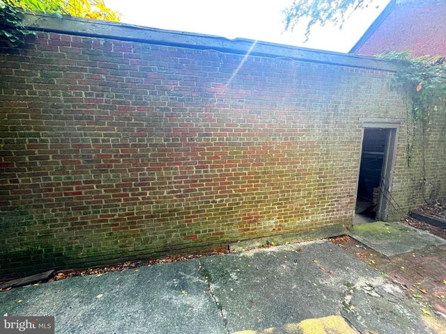 182 BRUNSWICK AVE, Trenton, NJ 08618