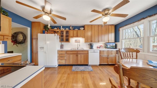 9690 Kinsman Road, Novelty, OH 44072