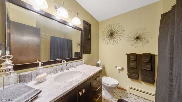 9690 Kinsman Road, Novelty, OH 44072