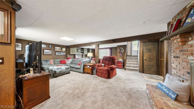 9690 Kinsman Road, Novelty, OH 44072