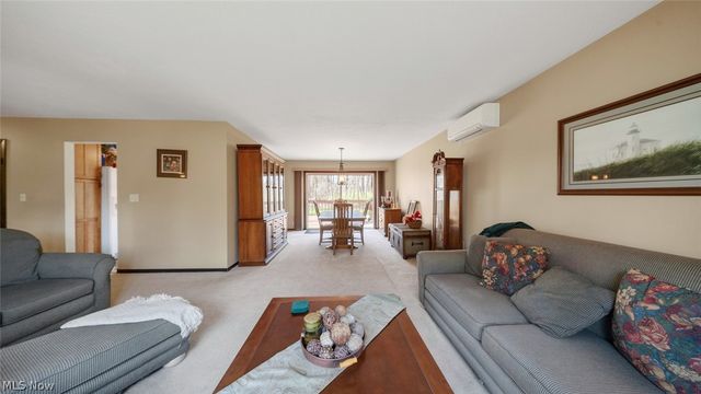 9690 Kinsman Road, Novelty, OH 44072