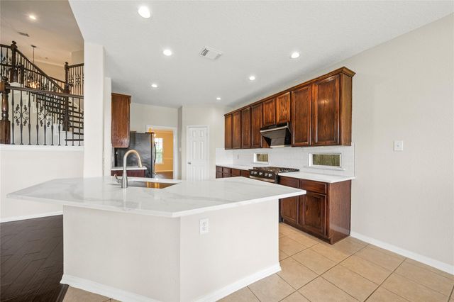 8306 Golden Harbour, Missouri City, TX 77459