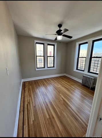 754 Brady Avenue 602, Bronx, NY 10462