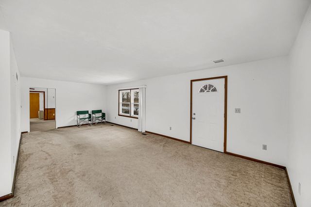 7434 11a Road, Plymouth, IN 46563