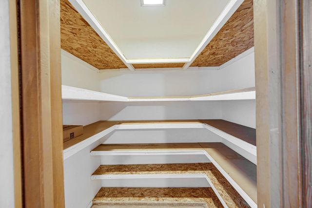 7434 11a Road, Plymouth, IN 46563