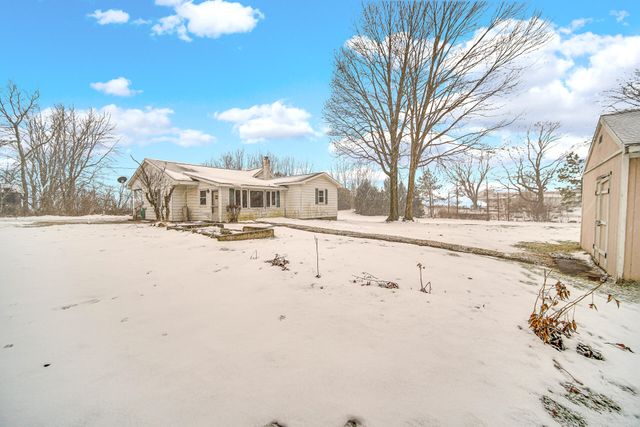 7434 11a Road, Plymouth, IN 46563