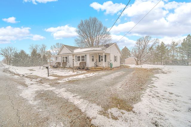 7434 11a Road, Plymouth, IN 46563