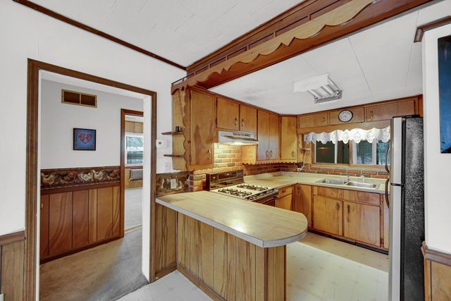 7434 11a Road, Plymouth, IN 46563