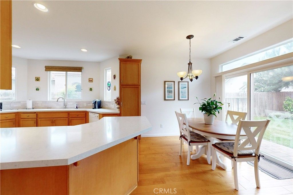 Image 13 of property listing at 928 Menusa Court, Santa Maria, CA 93458