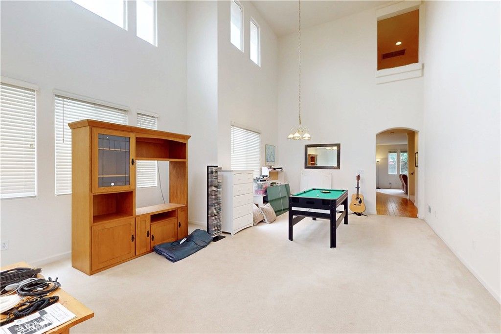 Image 16 of property listing at 928 Menusa Court, Santa Maria, CA 93458