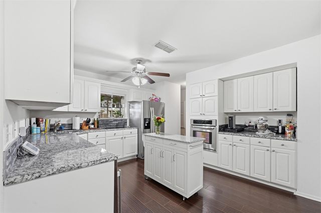 528 Melrose Drive, Richardson, TX 75080