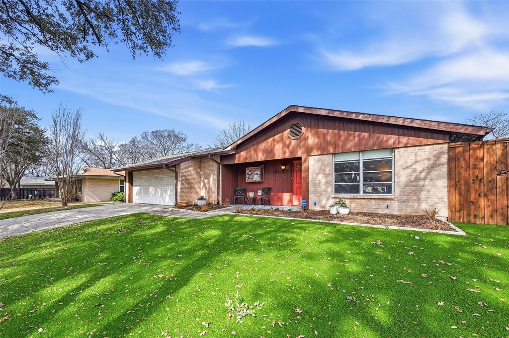 528 Melrose Drive, Richardson, TX 75080