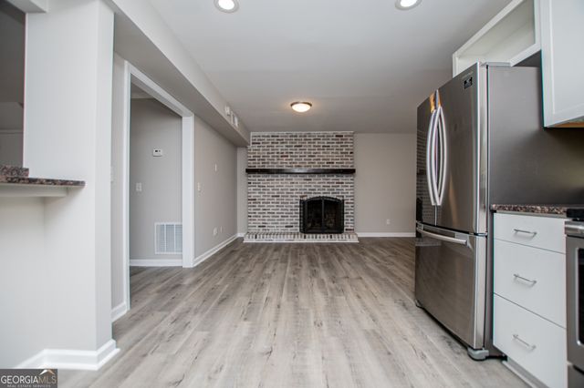 541 N White Street 11, Carrollton, GA 30117