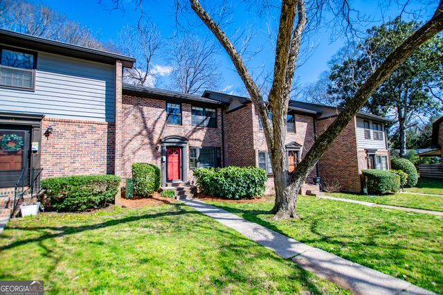 541 N White Street 11, Carrollton, GA 30117